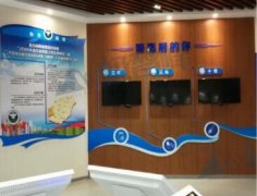 模擬吸毒后的人臉變化體驗系統（多屏版本)