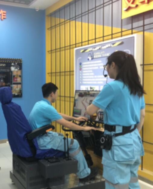 叉車模擬駕駛體驗 叉車模擬駕駛體驗